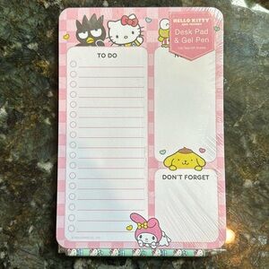 Hello Kitty Desk Pad & Gel Pen
